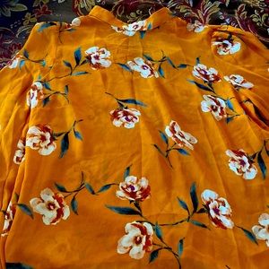 Size Medium Long sleeve floral Women sheer blouse